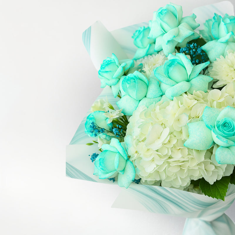 Bouquet of Roses , Hydrangea and mixed flowers