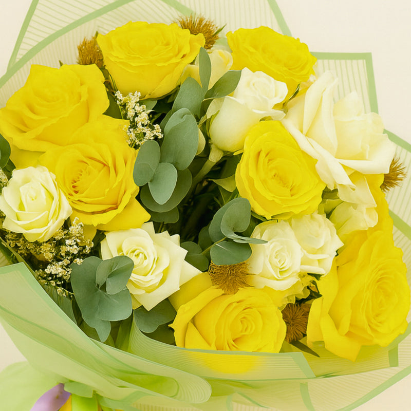 Bouquet of Yellow and White Roses