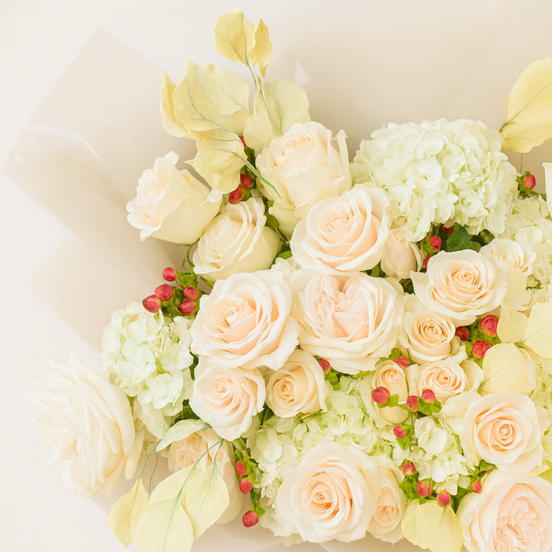 Bouquet of White Roses and Hydrangea