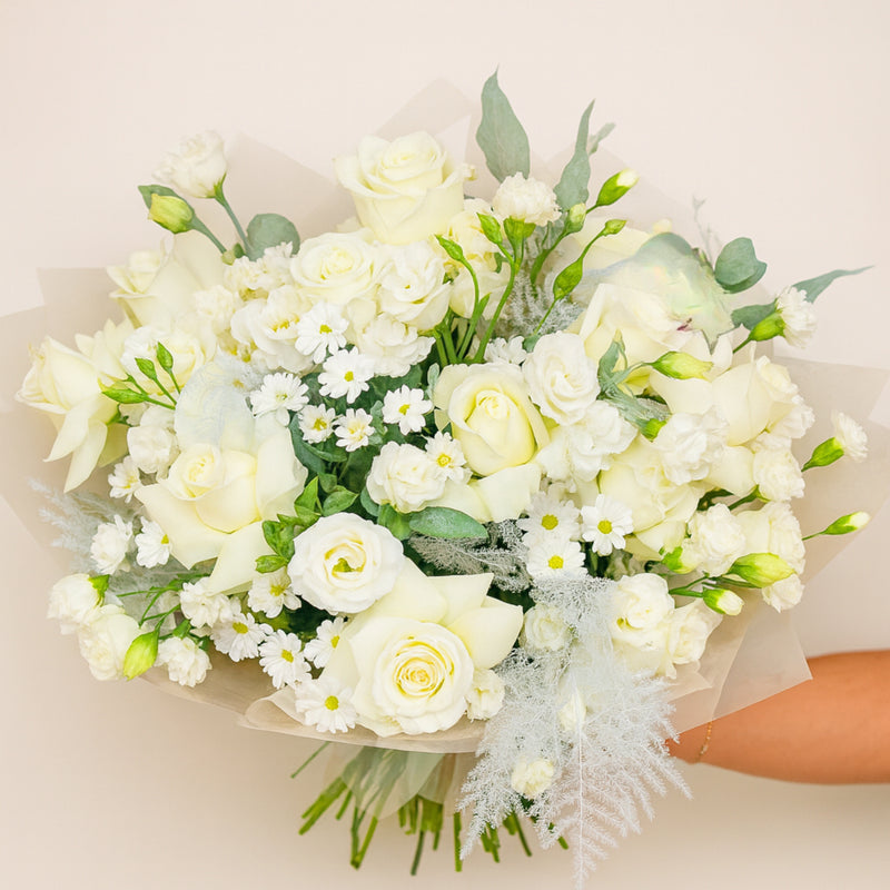 Luxurious White Rose Bouquet “Pure Elegance”