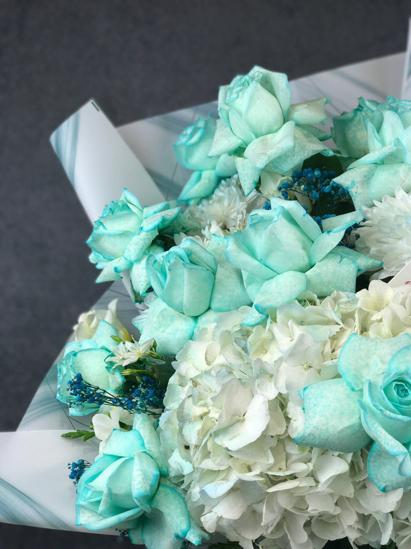 Bouquet of Roses , Hydrangea and mixed flowers